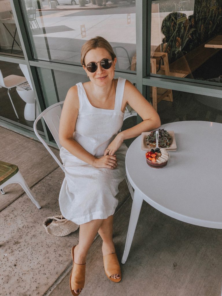 Minimal Phoenix, Arizona Travel Capsule: Casual Linen Dress