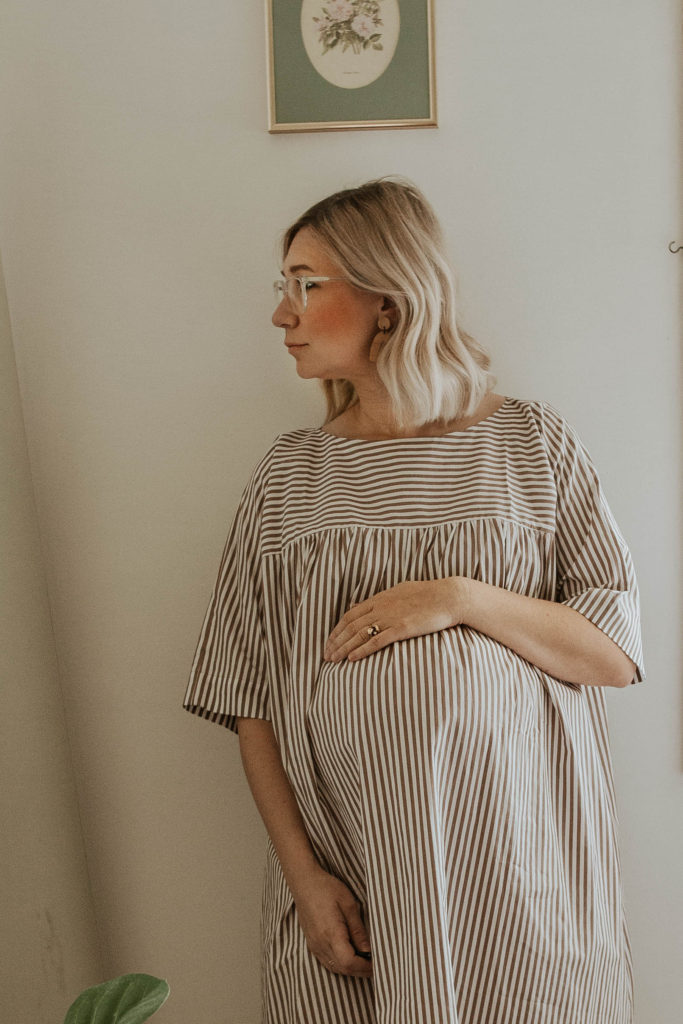 third trimester bum, striped tent dress, pregnancy friendly styles
