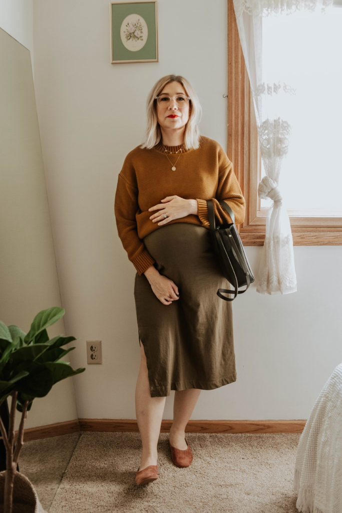 new shoes from everlane, everlane link stitch crew neck sweater, everlane tee dress, everlane suede day flat, everlane mini day tote