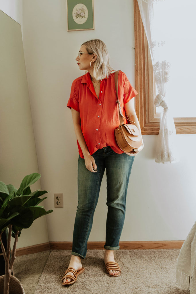 red everlane blouse, everlane japanese go weave blouse, maternity jeans, madewell brown sandals, brown saddle bag