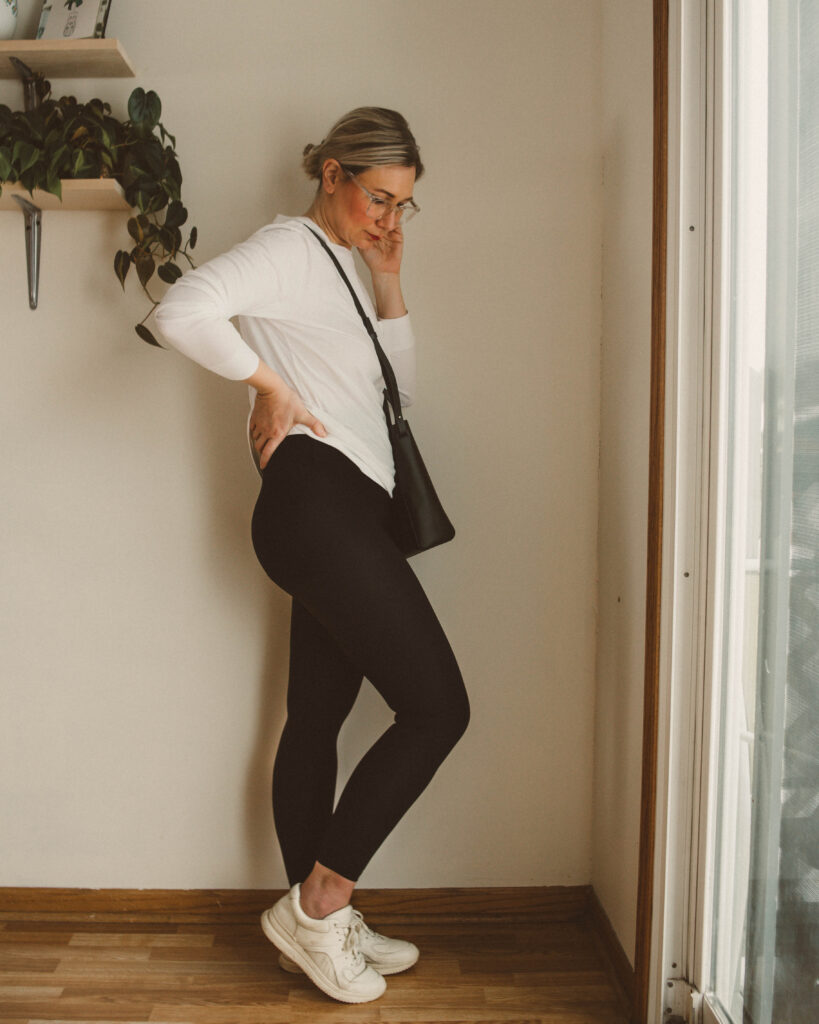 Everlane Perform Legging Review (one c/o, others not) and Giveaway!  {Closed} — Fairly Curated
