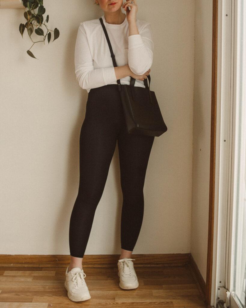 Everlane Perform Legging Review - Jeans and a Teacup