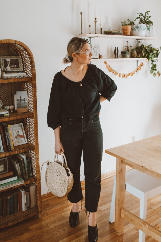 5 Spring Outfits: Lots of Linen and Flowy Fabrics vintage black denim, everlane day mules, circle straw bag, everlane air blouse